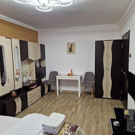 Garsoniera Apartment Băile Herculane Exterior foto