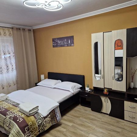 Garsoniera Apartment Băile Herculane Exterior foto