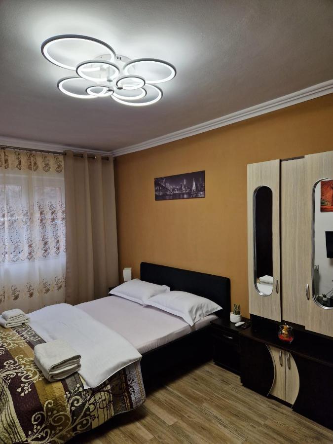 Garsoniera Apartment Băile Herculane Exterior foto